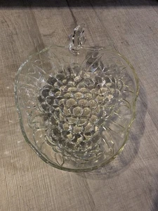 Vintage schwere Pressglas Erdbeere Servierschale Salat Obst Schale RL283 - Bild 1 von 6