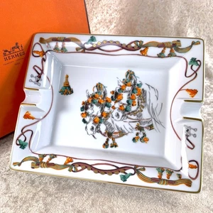 Bandeja de cambio de cenicero de cigarros Hermes vintage raro motivo de caballo porcelana borde dorado - Imagen 1 de 17