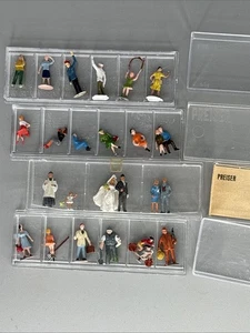 Vtg Preiser Miniature Germany Figures 1:90 #58+ HO Train Scale Wedding Moped - Picture 1 of 4
