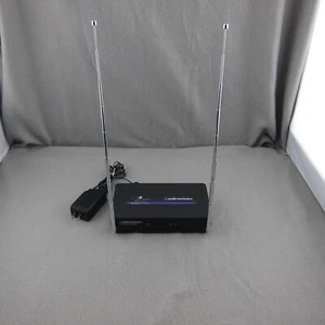 Audio Technica VHF Funkempfänger ATW-R250 200 Serie getestet Einschalten - Bild 1 von 11