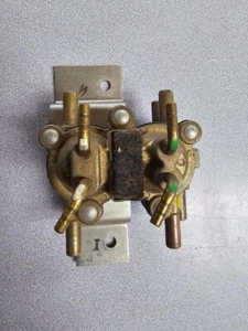 1963 1964 CADILLAC VACUUM VACCUM SWITCH LOCKS AUTHENTIC OEM - Picture 1 of 4