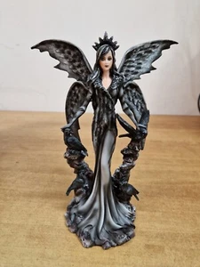 FAIRY NERA ELFEN FEES FATA HADAS RAVEN PICCOLA IN PIEDI CON 4 CORVI NO LES ALPES - Imagen 1 de 10