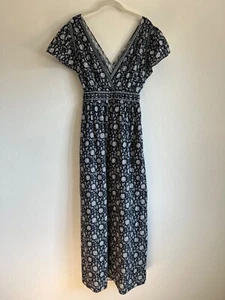 Max Studio Deep V Peek-A-Boo Back Floral Navy and White Maxi Dress Sz M - Picture 1 of 8