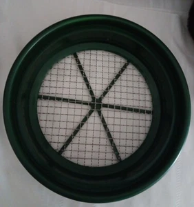 Gold Pan Panning Classifier Mesh 2/12" Screen Sifter. - Picture 1 of 4