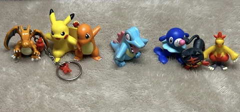 Lot Of 6 Mini Pokemon Figures 1 Keychain Pikachu Charmander Charzard Good Used Cover