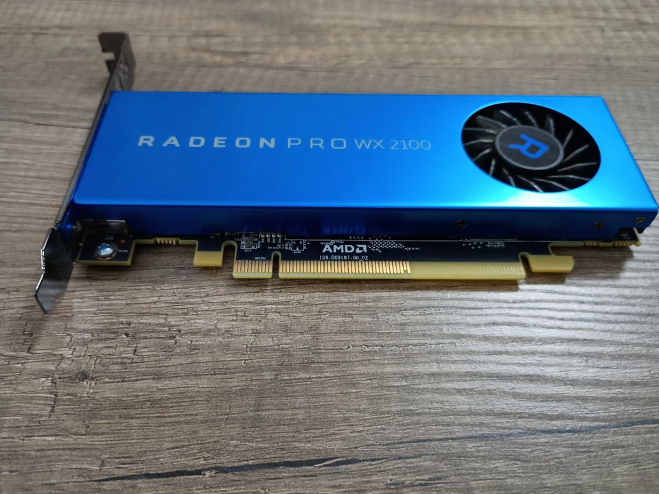AMD Radeon Pro WX 3100 4GB GDDR5 Scheda Grafica - 100-505999 - Immagine 1 di 1