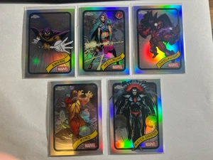 Lotto rifrattori Topps Chrome Marvel 2025 (5) Onslaught Hellrune Swarm Sinister - Foto 1 di 6