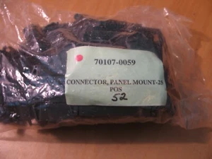 NUEVO 52 PIEZAS MOLEX 70107-0059 25 PINES UNA FILA CABLE A CABLE PANEL MNT P5758 - Imagen 1 de 3