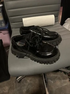 Black Shiny Shoes Unbranded 8 1/2 New Without Box - Picture 1 of 6