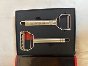 ORIGINALE Gotze - Set pelapatate/mandolino 3 pezzi con scatola - Foto 1 di 4