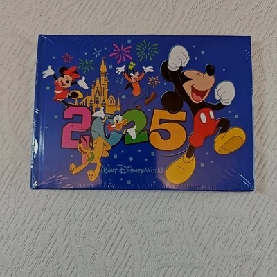 Libro de autógrafos de Mickey Mouse de Walt Disney World 2025 contiene 24 álbumes de fotos NUEVO WDW Foto 1 de 4