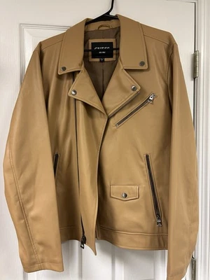 Chaqueta de cuero sintético Guess grande nueva Foto 1 de 4