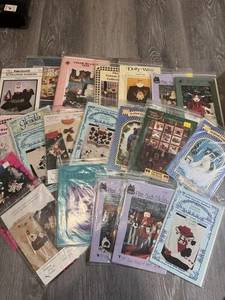 Mixed Lot Of 20 Different Vintage Fashion Patterns  - Picture 1 of 11