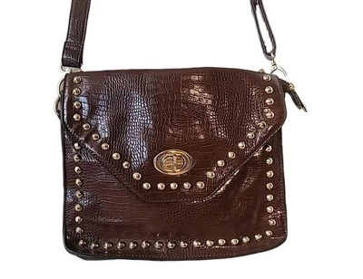 Cartera Bandolera Charlie De Colección Años 80 Encantadora Latón Tachonada Marrón Cocodrilo Usada en Excelente Condición Y2K  Foto 1 de 4