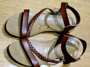 Blowfish Malibu Brown leather Slingback Flat Sandals hook & loop Womens SZ 8.5 - Picture 1 of 4