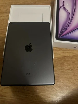 Apple iPad 9th Generation with A13 Bionic chip, 10.2-inch Retina Display, 256GB - Image 1 of 4