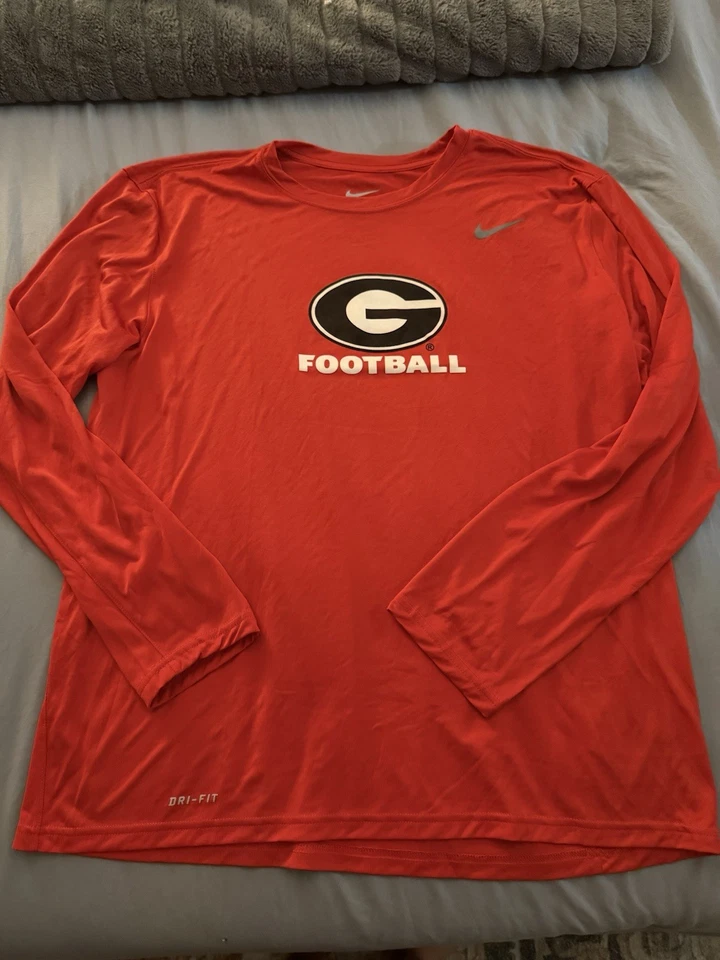 Nike Team Issued Georgia Football Long Sleeve T-shirt. Large - Image 1 of 3