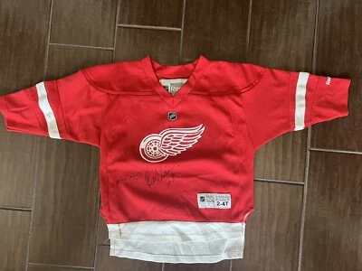 Detroit Redwings Reebok Hockey Signed Jersey - Image 1 of 4