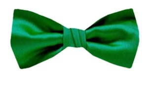 Pajarita preatada de satén liso verde para niños para escuelas - Bodas - Nueva con etiquetas - Imagen 1 de 1