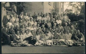 RP POSTCARD A GROUP PICTURE POSS GRANGE OVER SANDS SANATORIUM C1930'S SHORT HAIR - Picture 1 of 2