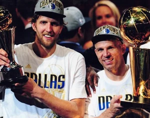 FOTO DE CAMPEONES SIN FIRMAR 8X10 DE DIRK NOWITZKI JASON KIDD IMAGEN DE DALLAS MAVERICKS - Imagen 1 de 1
