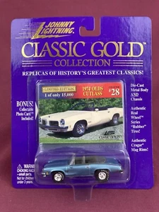 Johnny Lightning Classic Gold w/Photo Card 1974 Olds Cutlass Ltd. Ed. #28 NIB - Picture 1 of 7