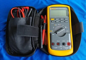 Fluke 87V Industrial True RMS Digital Multimeter Kit - Picture 1 of 11