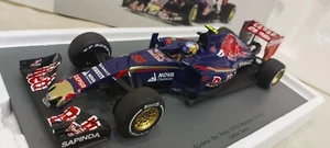 F1 Toro Rosso str10 Malaysian Gp. 2015 Carlos Sainz 1:18 Spark - Picture 1 of 19