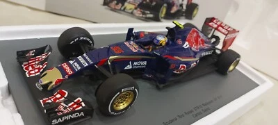 F1 Toro Rosso str10 Malaysian Gp. 2015 Carlos Sainz 1:18 Spark - Image 1 of 4