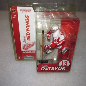 McFarlane 2004 Pavel Datsyuk Detroit Red Wings NHL serie 9 (camiseta blanca) - Imagen 1 de 6