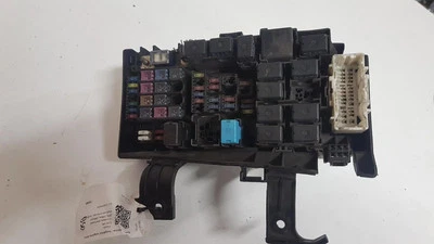 MAZDA 6 Station Wagon GY Sicherungskasten 2.0 Diesel 105kw 2006 28619270 - Immagine 1 di 2