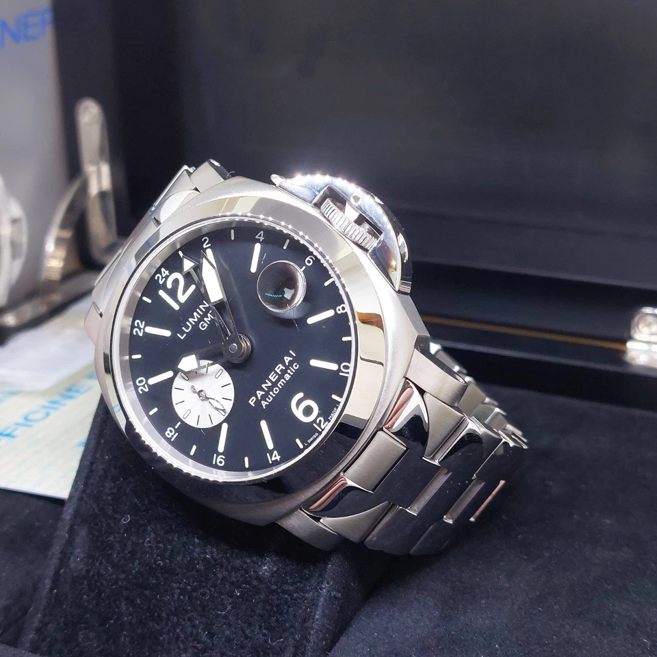 Panerai 44 mm esfera negra automático titanio y acero luminor GMT PAM161 PAM00161 (F) Foto 1 de 4