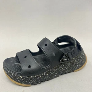 Sandalia Crocs Clásica Senderista Xscape Festival Negra Multi Para Mujer Talla 8 Para Hombre 6 - Imagen 1 de 13
