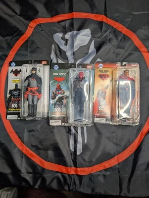 ЛОТ ТОВАРОВ Экшн-фигурки Mego DC Flashpoint Batman, Red Hood Red, Son Superman, Joker - Изображение 1 из 2
