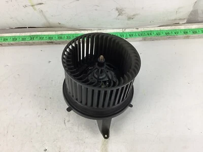 Ventilador ventilador aquecedor CA 2011 - 2016 Mini Cooper CountrymanHVAC com motor OEM - Imagem 1 de 4