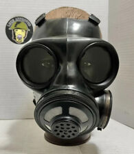 Canadian C3 Gas Mask Size LARGE 60mm/40mm Filter Intake New Condition