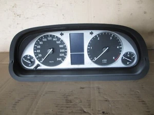 MERCEDES BENZ B-KLASSE W245 B200CDI KOMBIINSTRUMENT-TACHO A1695401948 - Bild 1 von 3
