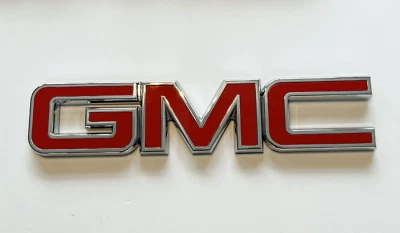 Emblema de puerta trasera GM cromo rojo para GMC Sierra 1500 2500HD 3500HD 2015-2019 Foto 1 de 2