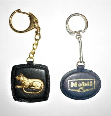 Collectible Vintage Old Car's Advertising PRIMEX and MOBIL Souvenir Keychains - Image 1 of 4