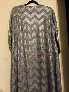 ELEGANT LuLaRoe Sarah SEQUiNS Rainbow Chevron Iridescent SHiMMER Medium NEW - Picture 1 of 4