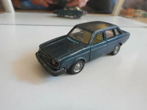 Nacoral Volvo 244 Dl in Blue on 1:43 - Picture 1 of 3