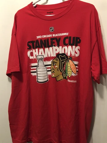 REEBOK Chicago BLACKHAWKS 2013 Stanley Cup CHAMPIONS T Shirt NHL Hockey Size XL Cover