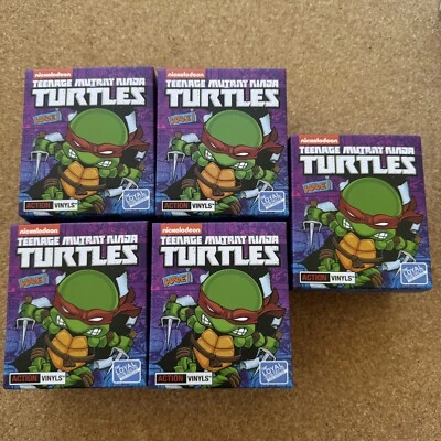 Quantidade 5 bonecos Teenage Mutant Ninja Turtles caixa cega 3” vinil ação série 1 - Imagem 1 de 4