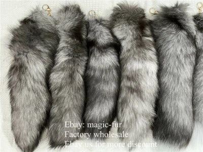 1/5/10 piezas Venta al por mayor Llavero Colgante Cola de Zorro Azul Plata Real Cola de Piel Índigo Foto 1 de 4