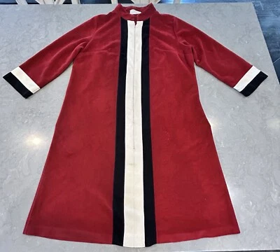 Vintage 70s VANITY FAIR Women's Night Gown Velvet Velour Housecoat Robe Size 14 - Image 1 of 4