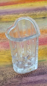 ⭐Vintage Avon Glass Vase Fostoria Heart Shaped Holder Hearts Design CottageCore - Picture 1 of 7
