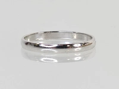 10K White Gold 2.2MM Wedding Band Ring Sz 6 (AM1081735) - Image 1 of 4