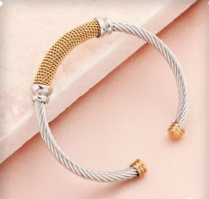 PURE SOLID TWISTED STAINLESS STEEL BANGLE HAMMERED WOMEN BANGLE /BRACELET  GIFT - Picture 1 of 4