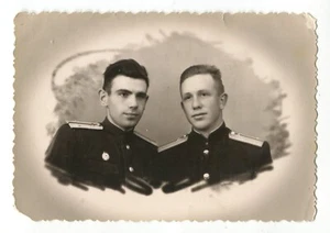 Bellissimi giovani uomini coppia soldati ritratto gay int urss foto vintage - Foto 1 di 2