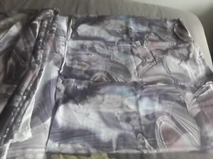 Ted Baker Marble king  size duvet with 2 matching pillowcases